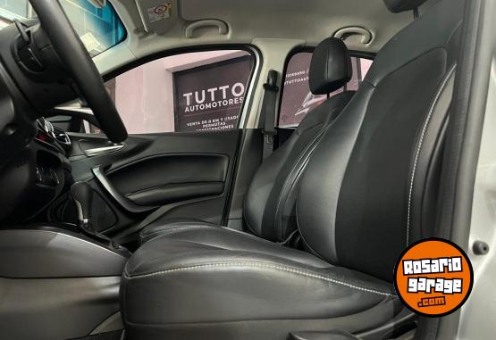 Autos - Fiat Cronos precisión 2021 Nafta 70800Km - En Venta