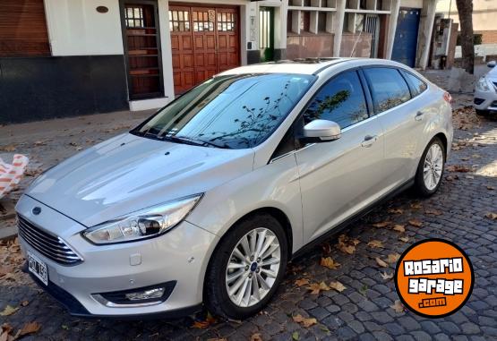 Autos - Ford Focus titanium 2016 Nafta 159000Km - En Venta