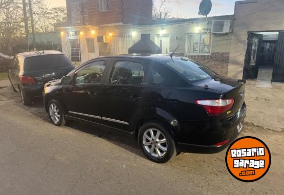 Autos - Fiat Grand Siena 2013 GNC 510000Km - En Venta