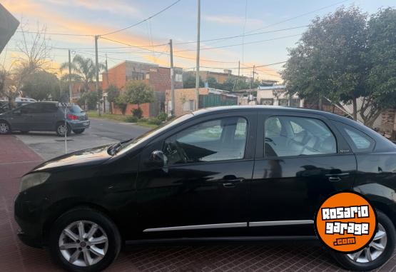 Autos - Fiat Grand Siena 2013 GNC 510000Km - En Venta
