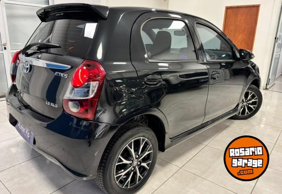 Autos - Toyota ETIOS XLS PACK 2022 Nafta 40000Km - En Venta