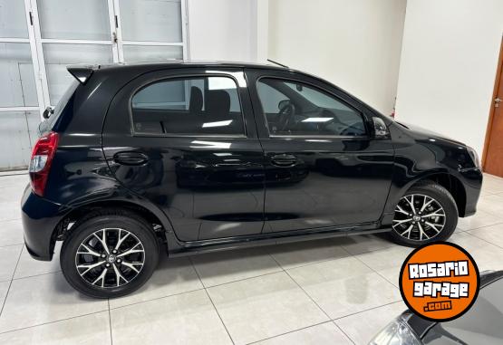 Autos - Toyota ETIOS XLS PACK 2022 Nafta 40000Km - En Venta