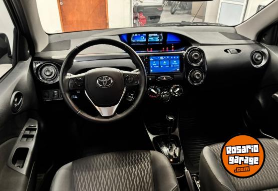 Autos - Toyota ETIOS XLS PACK 2022 Nafta 40000Km - En Venta