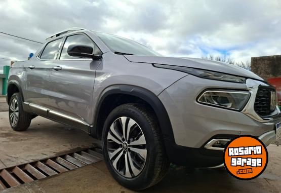 Camionetas - Fiat Toro volcano 2024 Nafta 23000Km - En Venta