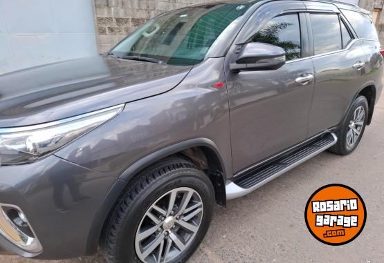 Camionetas - Toyota SW4 2019 Diesel 78500Km - En Venta