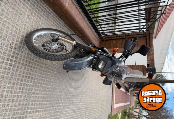 Motos - Suzuki DR 650 SE 2025 Nafta 1900Km - En Venta