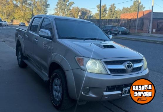 Camionetas - Toyota Hilux Srv 2007 Diesel 264000Km - En Venta