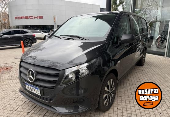 Utilitarios - Mercedes Benz Vito mixta 2025 Diesel 3500Km - En Venta