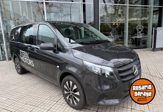 Utilitarios - Mercedes Benz Vito mixta 2025 Diesel 3500Km - En Venta
