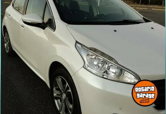 Autos - Peugeot 208 feline 1.6 16v permut 2015 Nafta 130000Km - En Venta
