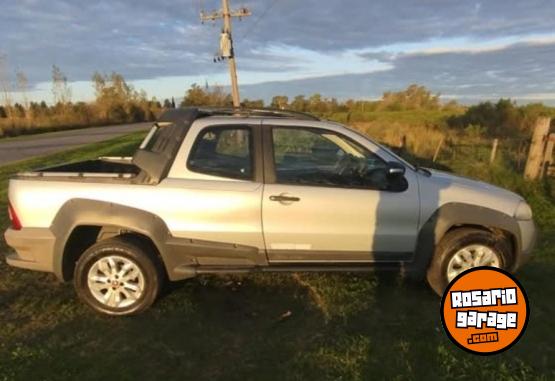 Camionetas - Fiat Strada Adventure Locker 2014 GNC 999999Km - En Venta