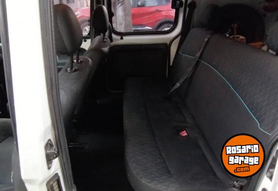 Utilitarios - Renault Kangoo 2015 GNC 170000Km - En Venta