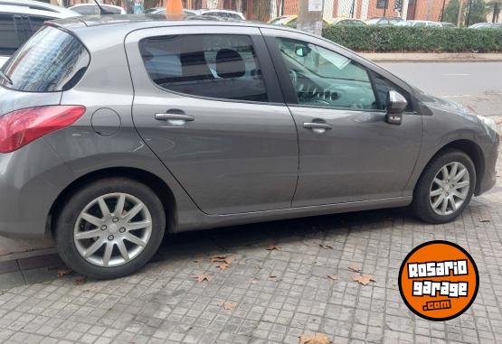 Autos - Peugeot 308 2014 Diesel 180000Km - En Venta