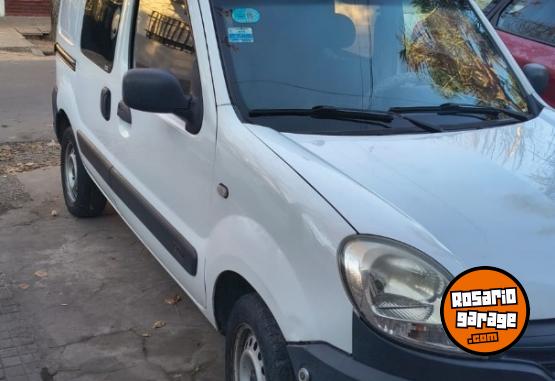 Utilitarios - Renault Kangoo 2015 GNC 170000Km - En Venta