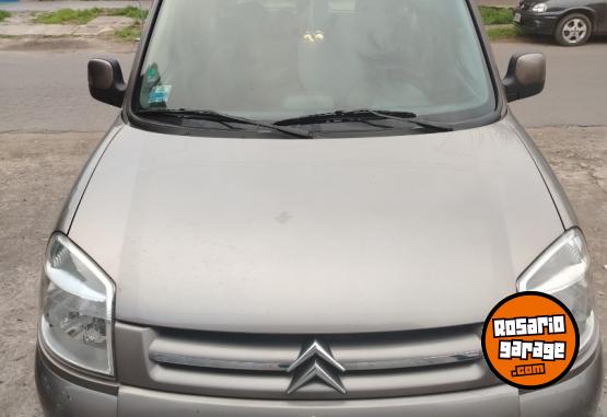 Utilitarios - Citroen Berlingo MultiSpace 2011 Nafta 154000Km - En Venta