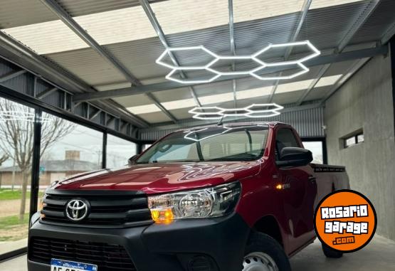 Camionetas - Toyota HILUX CABINA SIMPLE 2020 Diesel 200000Km - En Venta