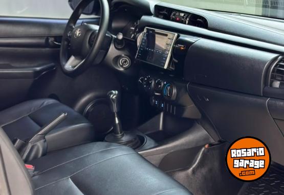 Camionetas - Toyota HILUX CABINA SIMPLE 2020 Diesel 200000Km - En Venta