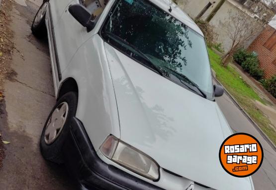 Autos - Renault 19 1997 GNC 11111Km - En Venta