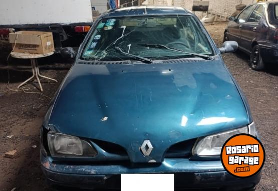 Autos - Renault Megane 1999 Nafta 100000Km - En Venta
