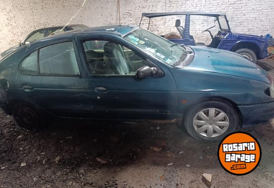 Autos - Renault Megane 1999 Nafta 100000Km - En Venta