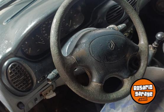 Autos - Renault Megane 1999 Nafta 100000Km - En Venta