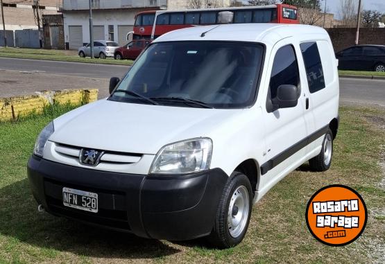 Utilitarios - Peugeot Partner 1.6 HDI 2013 Diesel 224000Km - En Venta