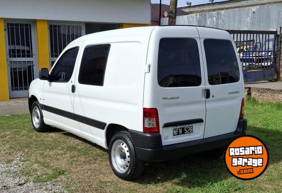 Utilitarios - Peugeot Partner 1.6 HDI 2013 Diesel 224000Km - En Venta