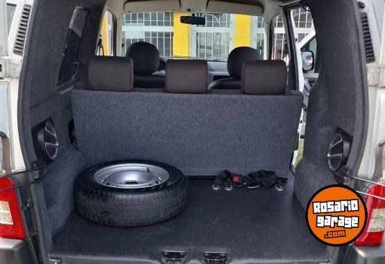 Utilitarios - Peugeot Partner 1.6 HDI 2013 Diesel 224000Km - En Venta