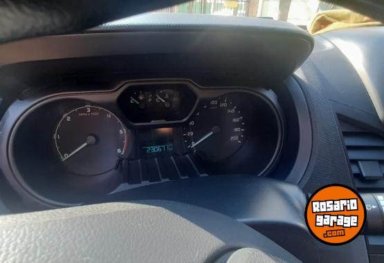 Camionetas - Ford Ranger 2.2 2017 Diesel 234000Km - En Venta