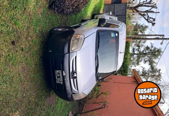 Utilitarios - Peugeot Parnert 2011 Diesel 320000Km - En Venta