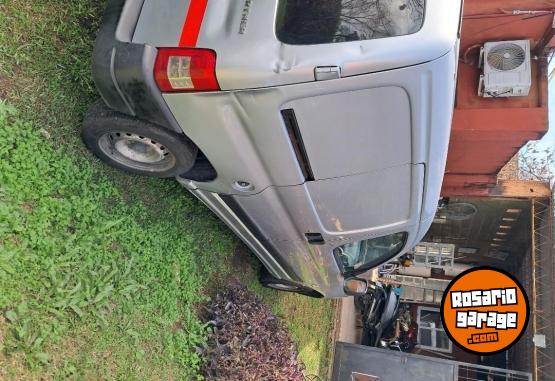 Utilitarios - Peugeot Parnert 2011 Diesel 320000Km - En Venta