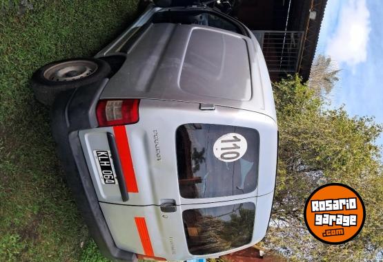 Utilitarios - Peugeot Parnert 2011 Diesel 320000Km - En Venta