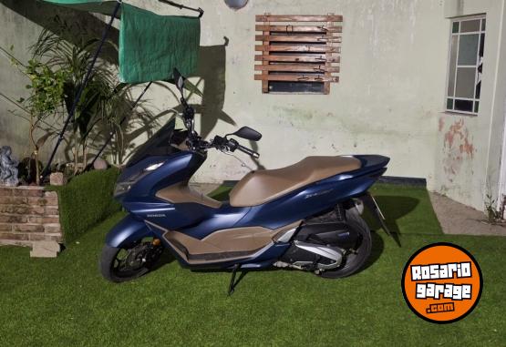 Motos - Honda PCX 160 2023 Nafta 10000Km - En Venta