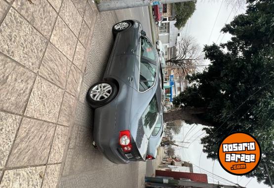 Autos - Volkswagen Vento 2010 Nafta 240000Km - En Venta
