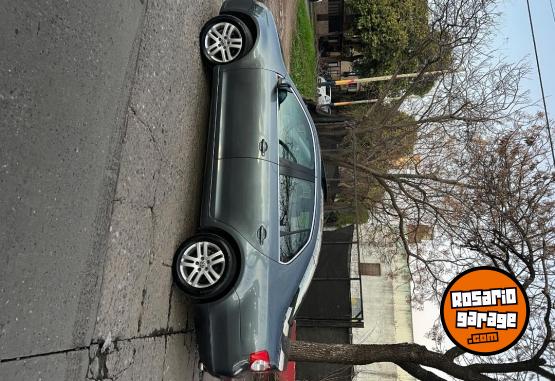 Autos - Volkswagen Vento 2010 Nafta 240000Km - En Venta