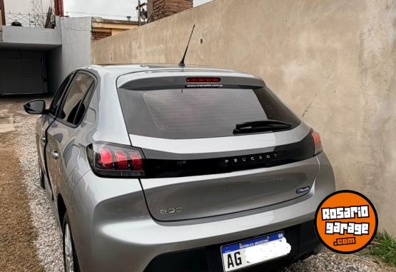 Autos - Peugeot 208 2024 Nafta 11000Km - En Venta