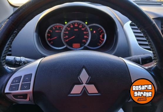 Camionetas - Mitsubishi L200 3.2 4x4 2012 Diesel 170000Km - En Venta