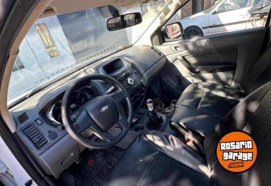 Camionetas - Ford Ranger 2013 Diesel 250000Km - En Venta