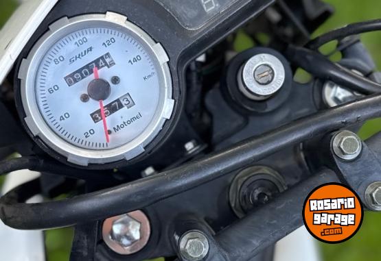 Motos - Motomel Skua v6 2020 Nafta 9000Km - En Venta