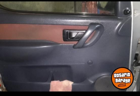 Utilitarios - Renault Berlingo 2003 Nafta 200000Km - En Venta