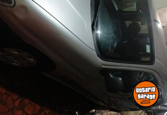 Utilitarios - Renault Berlingo 2003 Nafta 200000Km - En Venta
