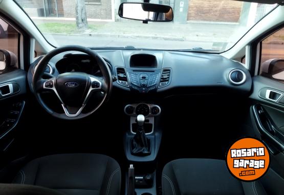 Autos - Ford FIESTA KINECTIC SE 2015 Nafta 130000Km - En Venta