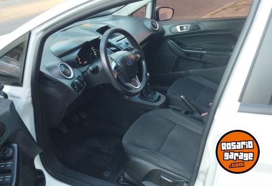 Autos - Ford FIESTA KINECTIC SE 2015 Nafta 130000Km - En Venta