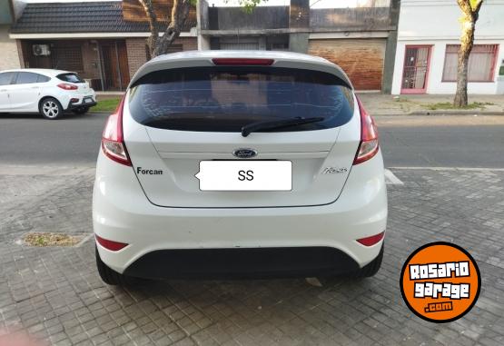 Autos - Ford FIESTA KINECTIC SE 2015 Nafta 130000Km - En Venta