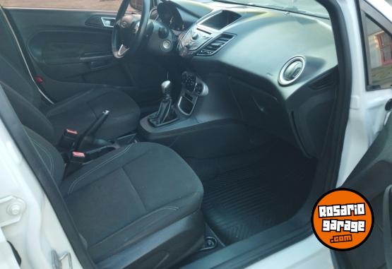 Autos - Ford FIESTA KINECTIC SE 2015 Nafta 130000Km - En Venta