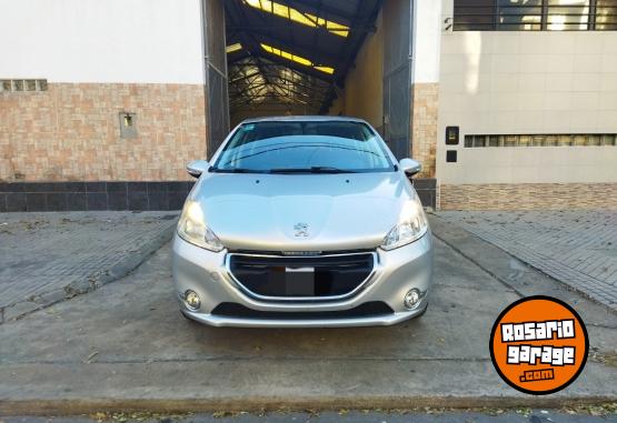 Autos - Peugeot 208 ALLURE TOUCH 2015 Nafta 99000Km - En Venta