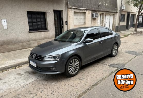 Autos - Volkswagen Vento Highline 1.4T AT 2017 Nafta 180000Km - En Venta