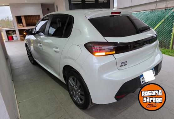 Autos - Peugeot 208 2025 Nafta 20000Km - En Venta