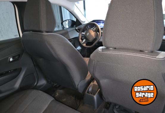 Autos - Peugeot 208 2025 Nafta 20000Km - En Venta