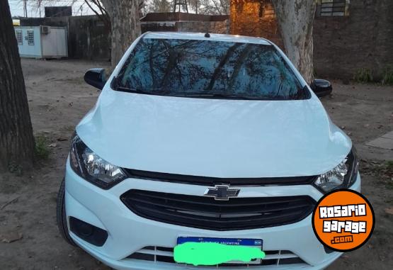 Autos - Chevrolet Onix joy Black 2021 Nafta 16000Km - En Venta